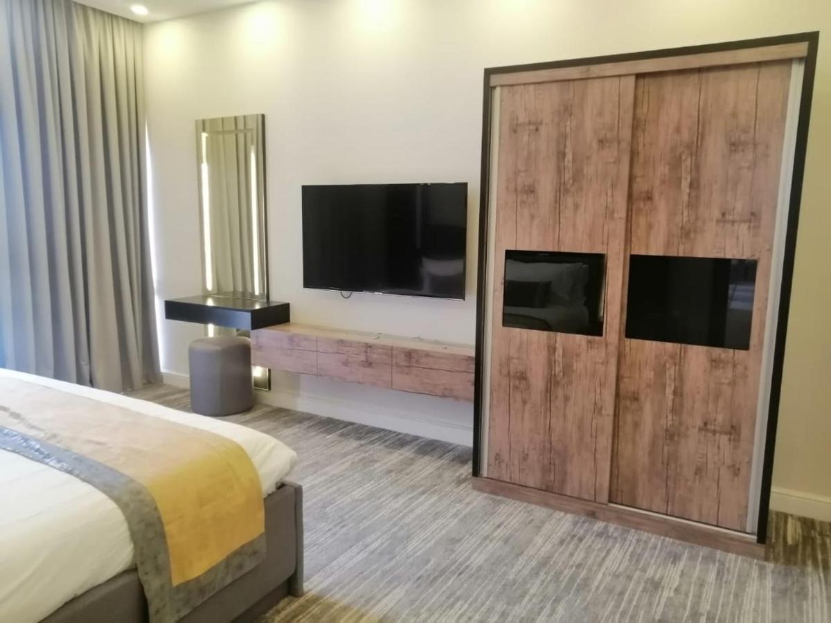 Clowzer Hotel Appartments Riyadh Bagian luar foto