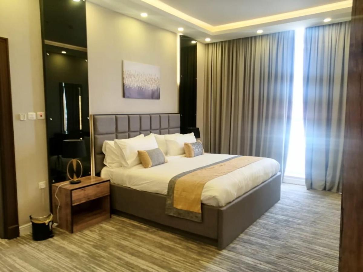 Clowzer Hotel Appartments Riyadh Bagian luar foto