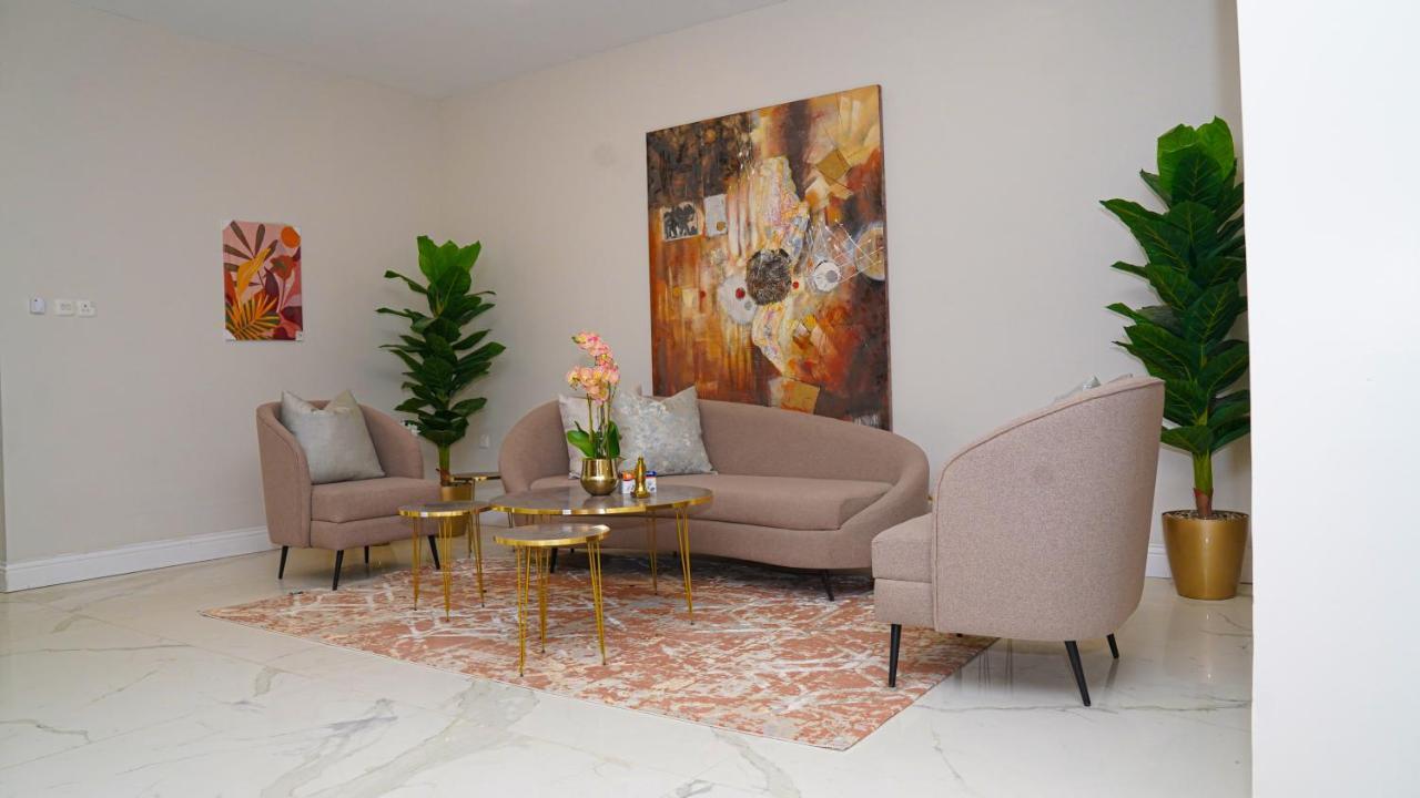 Clowzer Hotel Appartments Riyadh Bagian luar foto